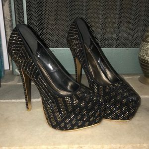 Show stopper heels!!!!!!